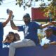 Un país azul acompaña al Licey en la caravana del triunfo